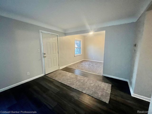 19130 WOODCREST Street, Harper Woods, MI 48225