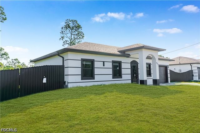 747 Roma AVE S, Lehigh Acres, FL 33974