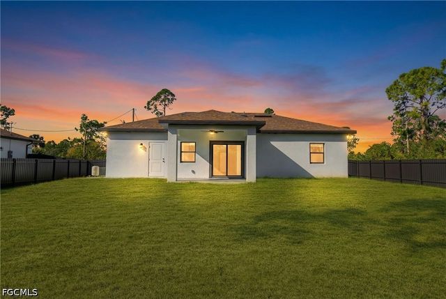 747 Roma AVE S, Lehigh Acres, FL 33974