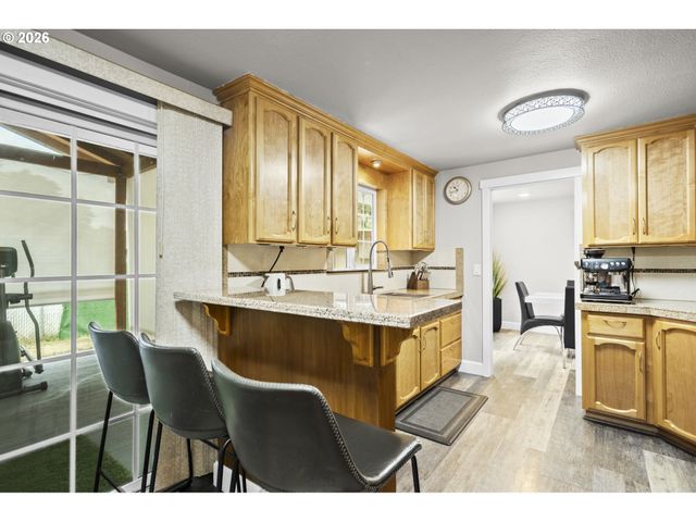 14309 Ne POWERS St, Vancouver, WA 98682