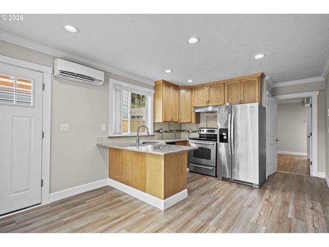 14309 Ne POWERS St, Vancouver, WA 98682