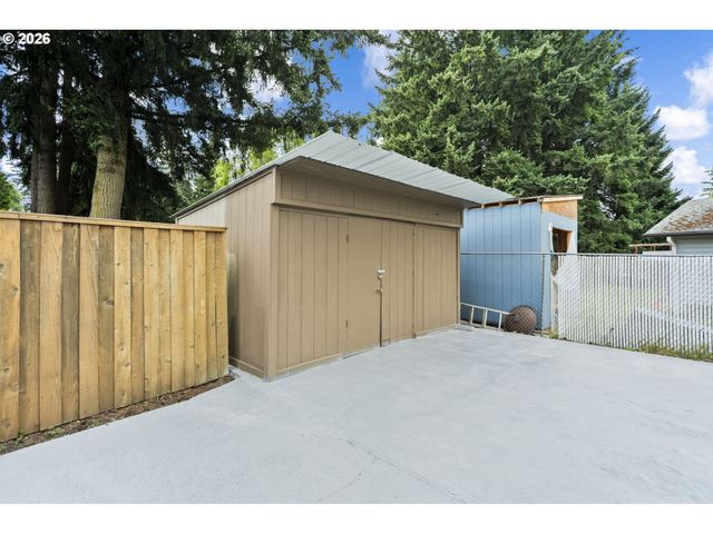 14309 Ne POWERS St, Vancouver, WA 98682