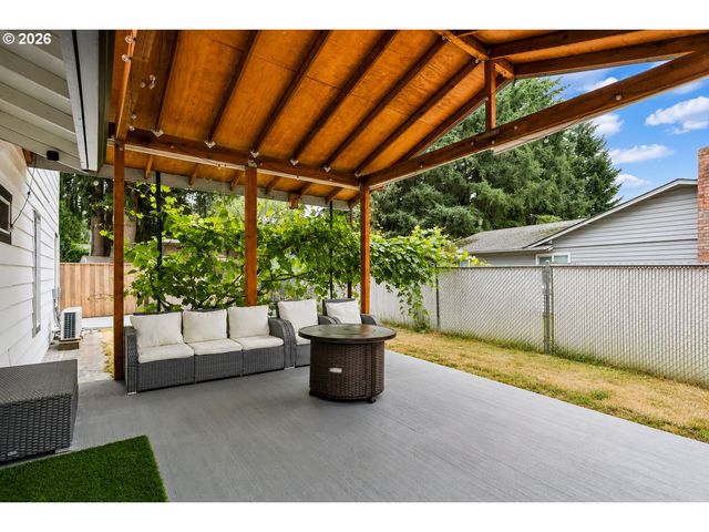 14309 Ne POWERS St, Vancouver, WA 98682
