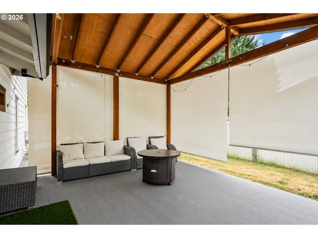 14309 Ne POWERS St, Vancouver, WA 98682