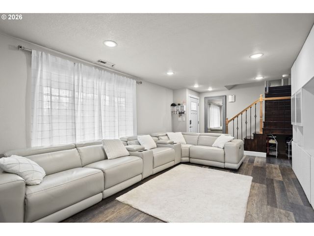 14309 Ne POWERS St, Vancouver, WA 98682