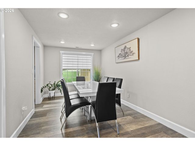 14309 Ne POWERS St, Vancouver, WA 98682