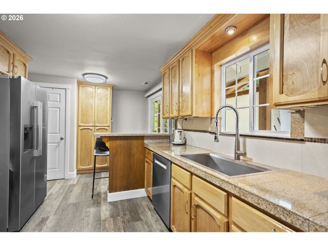 14309 Ne POWERS St, Vancouver, WA 98682