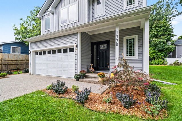 1320 Parkway Street, Waterford Twp, MI 48328
