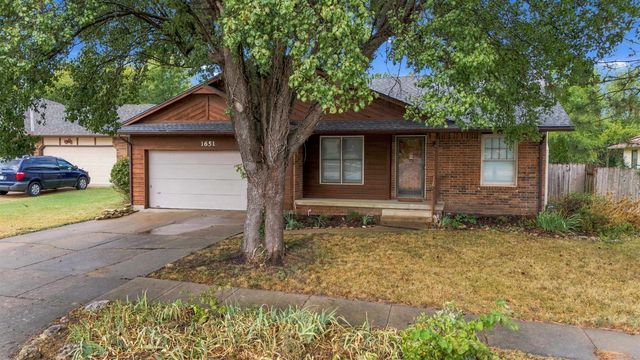 1651 S Willow Oak, Wichita, KS 67230
