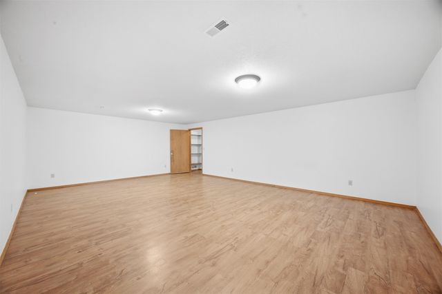 1651 S Willow Oak, Wichita, KS 67230