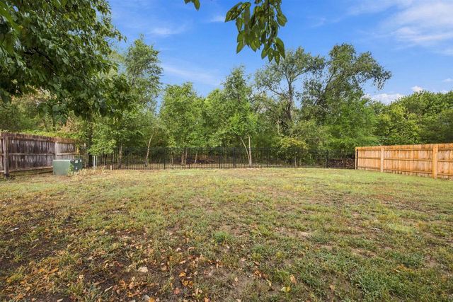 1651 S Willow Oak, Wichita, KS 67230