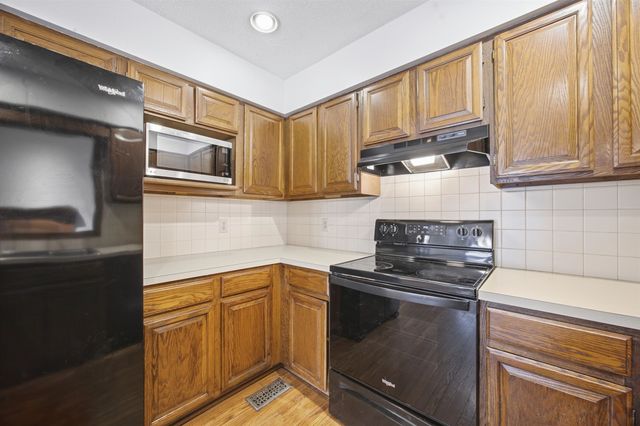 1651 S Willow Oak, Wichita, KS 67230