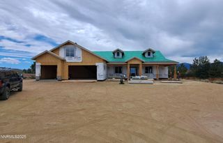1521 Stephanie Way, Minden, NV 89423