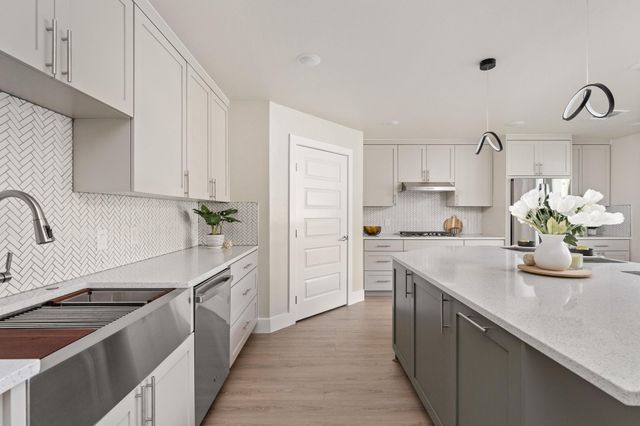 10101 Woodhaven DR, Austin, TX 78753