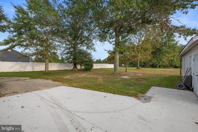 1547 E WHEAT RD, Vineland, NJ 08360