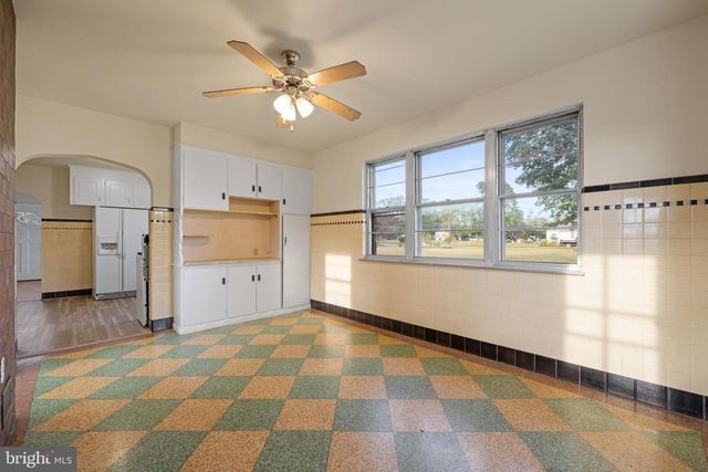 1547 E WHEAT RD, Vineland, NJ 08360