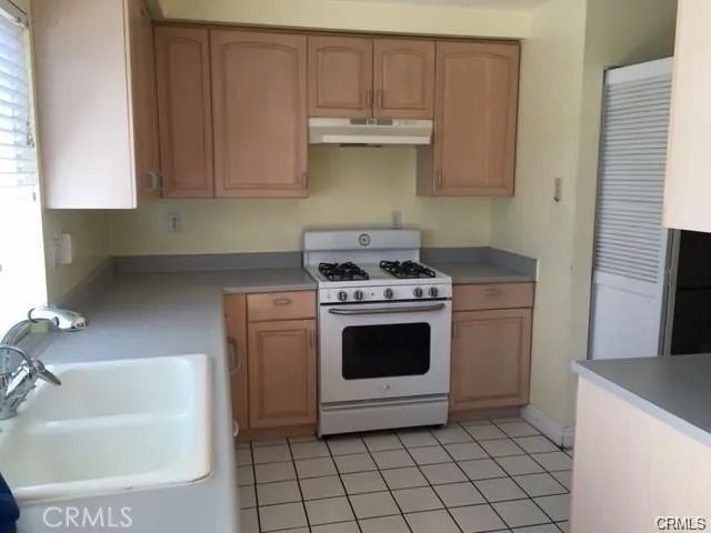 5085 Hampton Court, Westminster, CA 92683