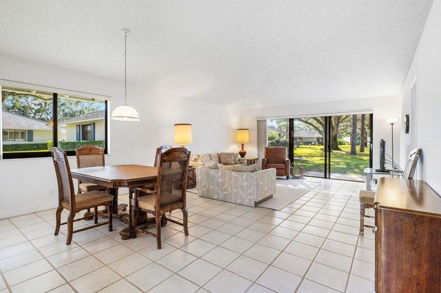 605 Club Drive, Palm Beach Gardens, FL 33418