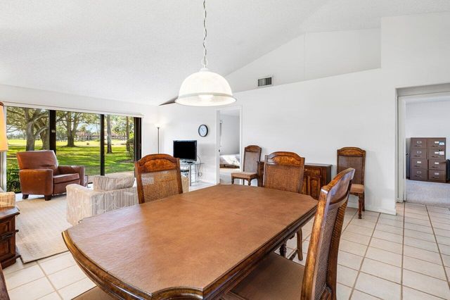 605 Club Drive, Palm Beach Gardens, FL 33418