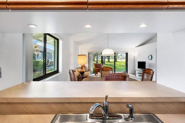 605 Club Drive, Palm Beach Gardens, FL 33418