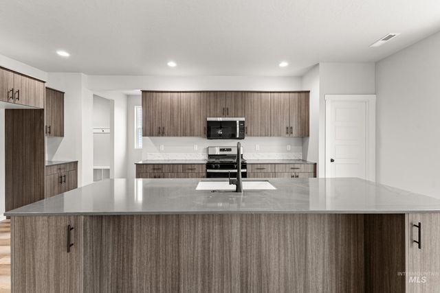 9330 W Blazing Star St, Nampa, ID 83687