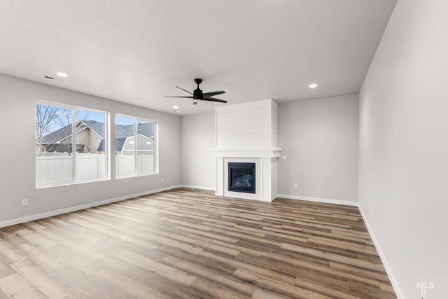 9330 W Blazing Star St, Nampa, ID 83687