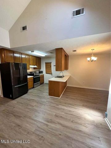 512 Flynn Court, Pearl, MS 39208