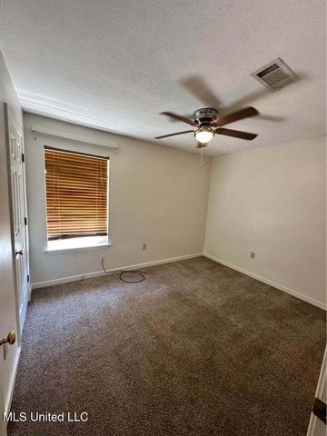 512 Flynn Court, Pearl, MS 39208