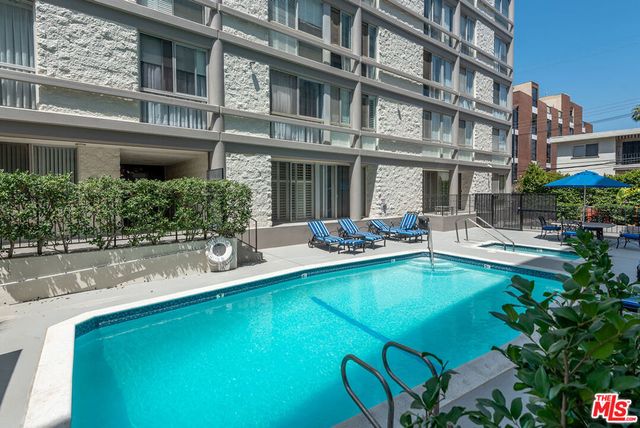 318 N Maple Drive 506, Beverly Hills, CA 90210