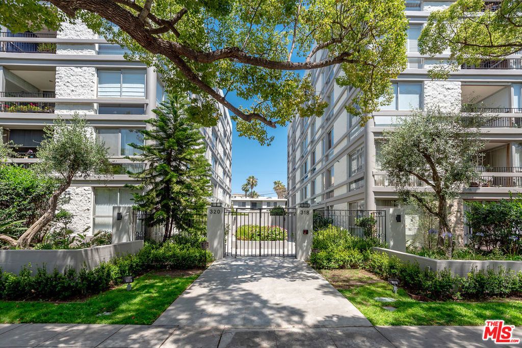 318 N Maple Drive 506, Beverly Hills, CA 90210