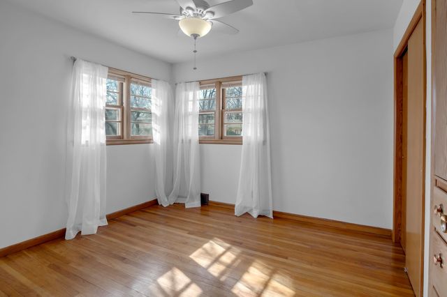 2011 Terrace Dr, Newton, KS 67114