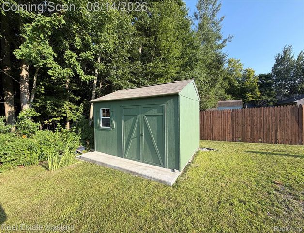 4094 Tristen Avenue, Fort Gratiot Charter Township, MI 48059