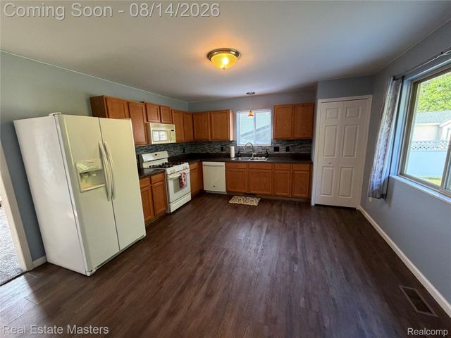 4094 Tristen Avenue, Fort Gratiot Charter Township, MI 48059