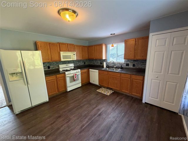 4094 Tristen Avenue, Fort Gratiot Charter Township, MI 48059