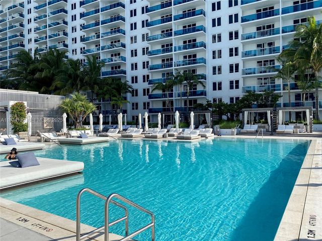 2301 Collins Ave 636, Miami Beach, FL 33139