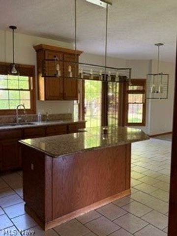 11816 Beckenham Road, North Royalton, OH 44133