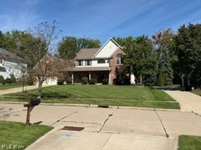 11816 Beckenham Road, North Royalton, OH 44133