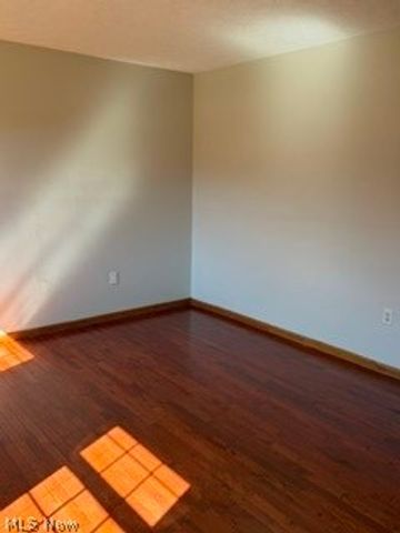 11816 Beckenham Road, North Royalton, OH 44133