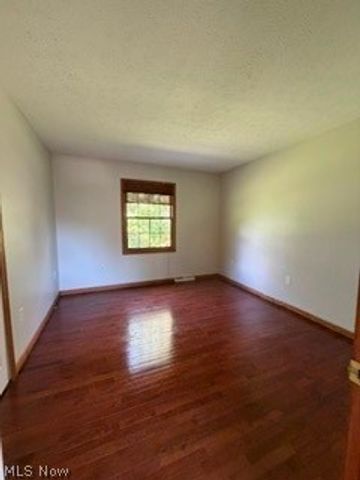 11816 Beckenham Road, North Royalton, OH 44133