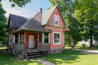 205 W Sherwood Street, Decatur Vllg, MI 49045
