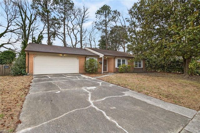 6253 Auburn DR, Virginia Beach, VA 23464