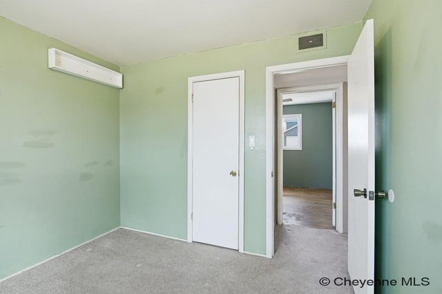 445 MCCOMB AVE, Cheyenne, WY 82007