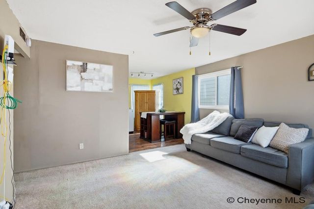 445 MCCOMB AVE, Cheyenne, WY 82007