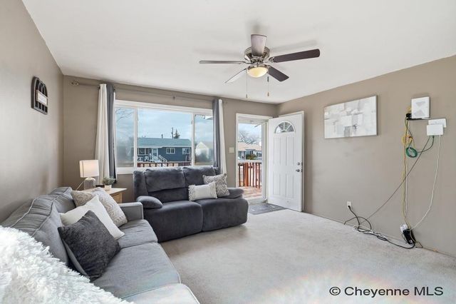 445 MCCOMB AVE, Cheyenne, WY 82007