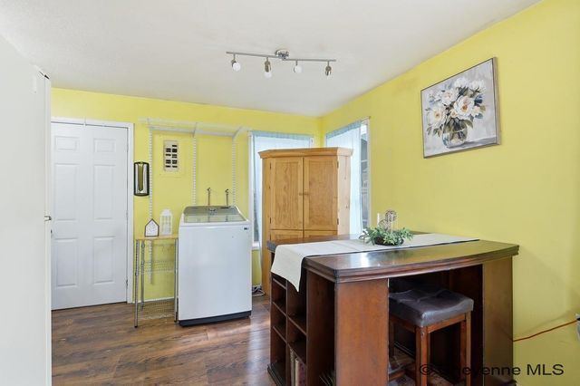 445 MCCOMB AVE, Cheyenne, WY 82007