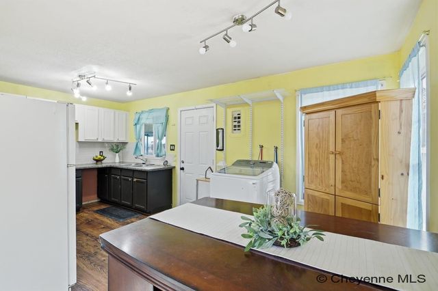 445 MCCOMB AVE, Cheyenne, WY 82007