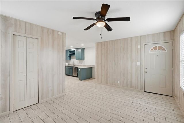 905 Louisiana Ave, Corpus Christi, TX 78404