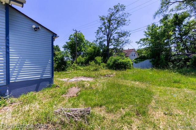6427 Linsdale Street, Detroit, MI 48204