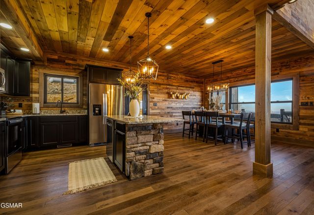 2130 Ross Way, Sevierville, TN 37876