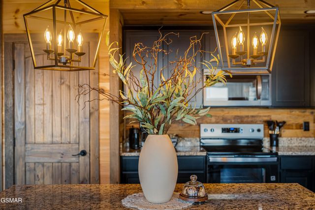 2130 Ross Way, Sevierville, TN 37876